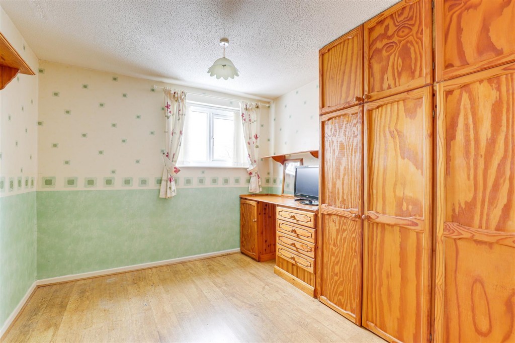 Harpole Walk, Arnold, Nottinghamshire, NG5 8LJ