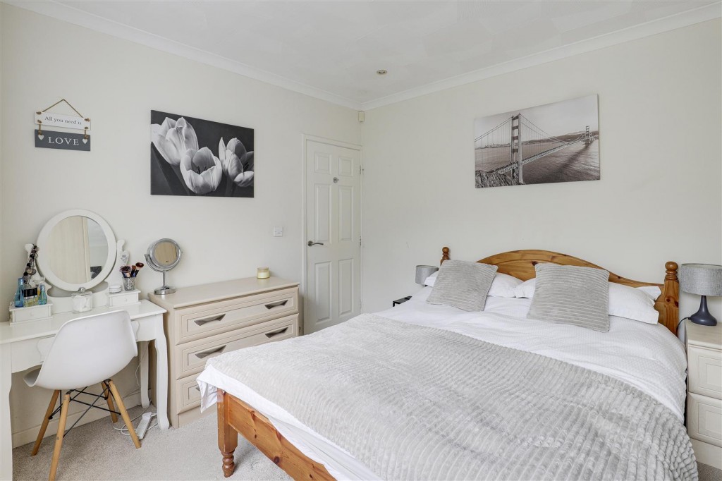 Covert Close, Burton Joyce, Nottinghamshire, NG14 5BX