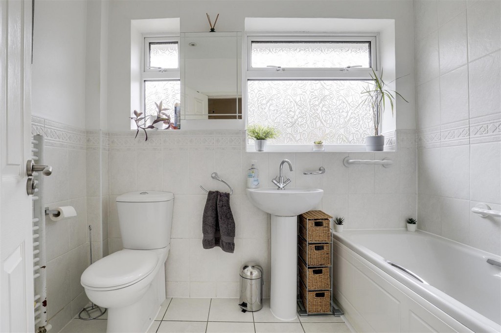 Covert Close, Burton Joyce, Nottinghamshire, NG14 5BX