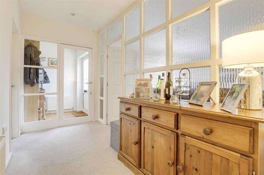 Covert Close, Burton Joyce, Nottinghamshire, NG14 5BX