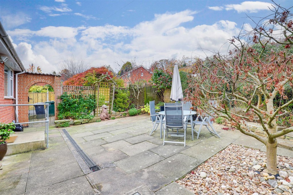 Covert Close, Burton Joyce, Nottinghamshire, NG14 5BX