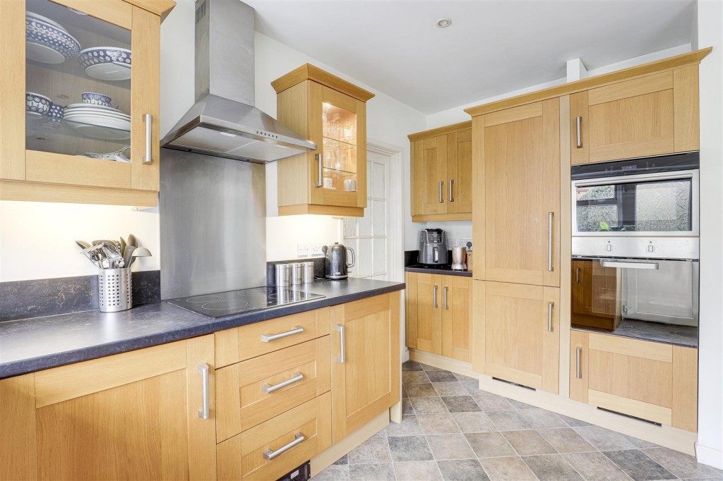 Covert Close, Burton Joyce, Nottinghamshire, NG14 5BX