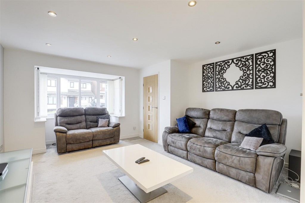 Foxhollies Grove, Sherwood, Nottinghamshire, NG5 2NP