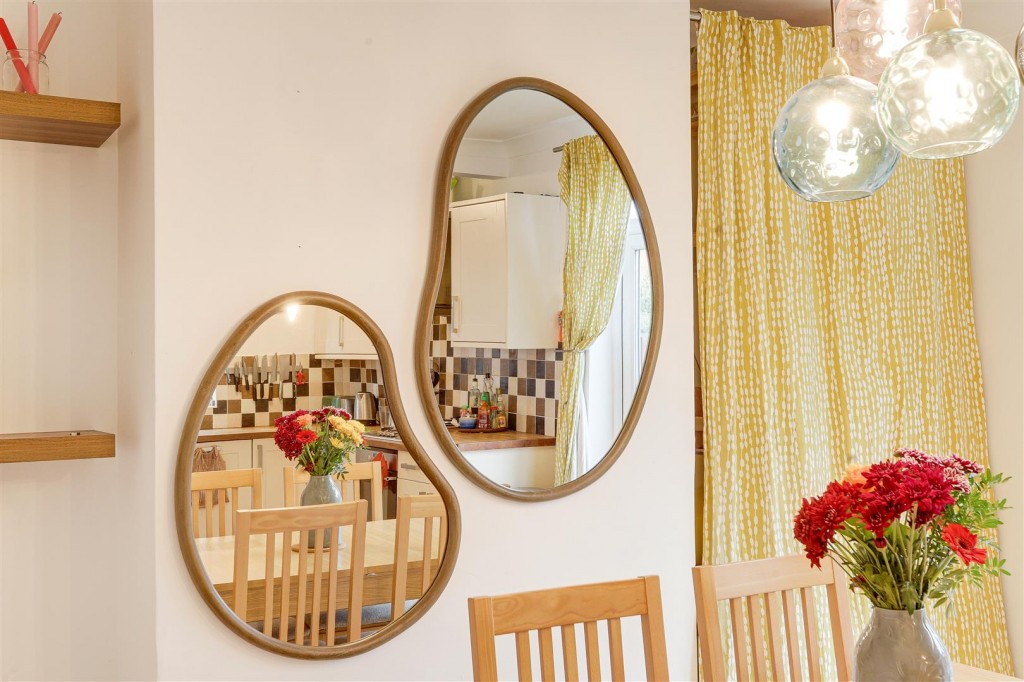 Ella Road, West Bridgford, Nottinghamshire, NG2 5GX