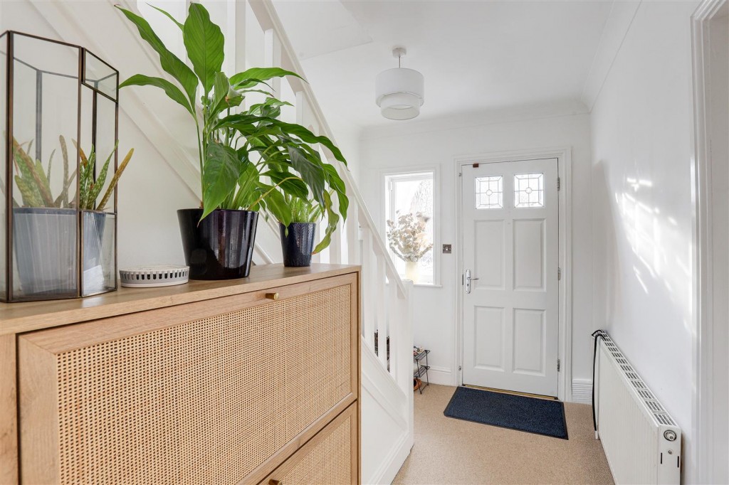 Ella Road, West Bridgford, Nottinghamshire, NG2 5GX