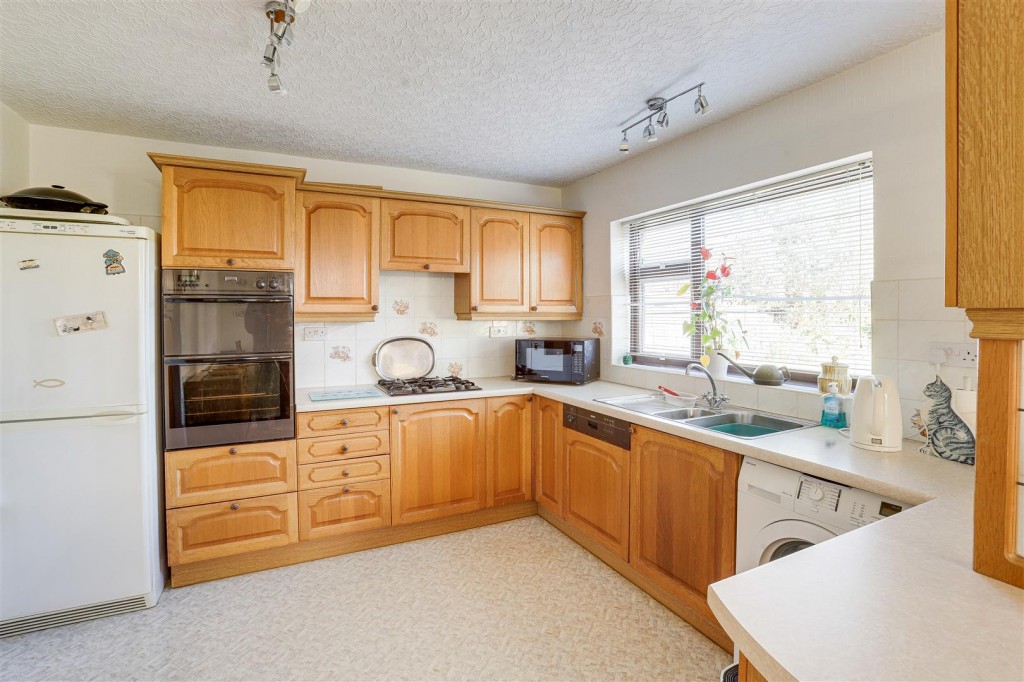 Robins Wood Road, Aspley, Nottinghamshire, NG8 3LA