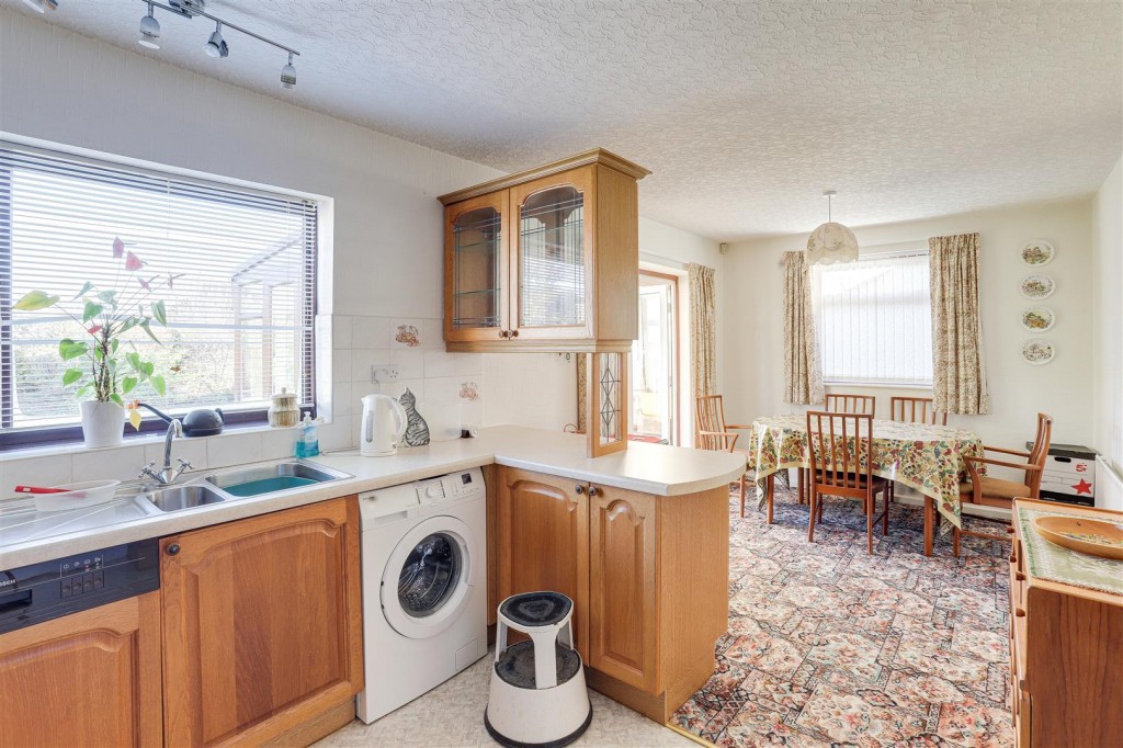 Robins Wood Road, Aspley, Nottinghamshire, NG8 3LA