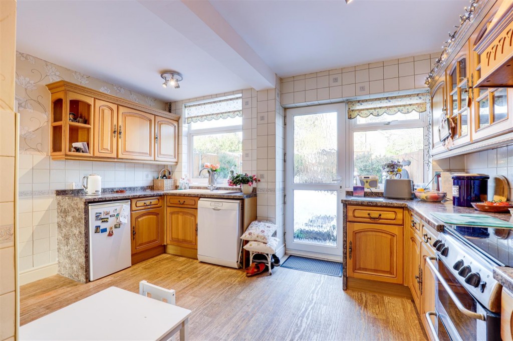 The Mount, Redhill, Nottinghamshire, NG5 8LU