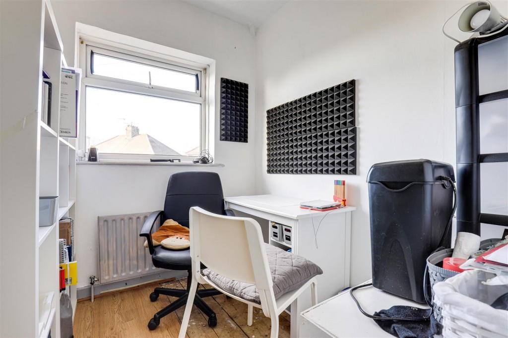 Shortwood Avenue, Hucknall, Nottinghamshire, NG15 6DD