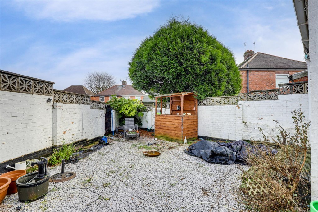 Shortwood Avenue, Hucknall, Nottinghamshire, NG15 6DD