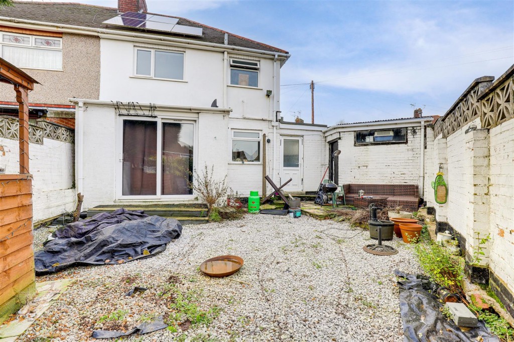 Shortwood Avenue, Hucknall, Nottinghamshire, NG15 6DD