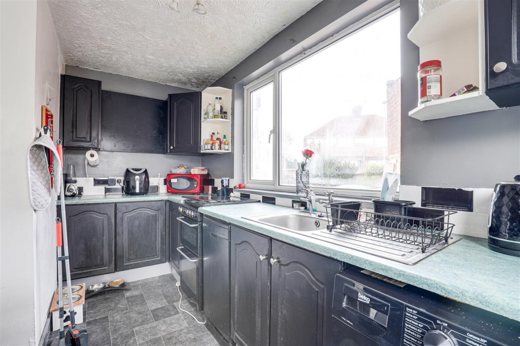 Shortwood Avenue, Hucknall, Nottinghamshire, NG15 6DD