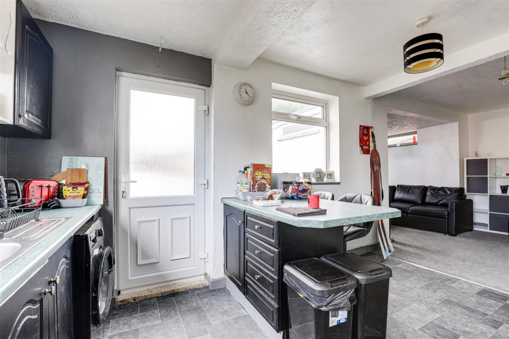 Shortwood Avenue, Hucknall, Nottinghamshire, NG15 6DD