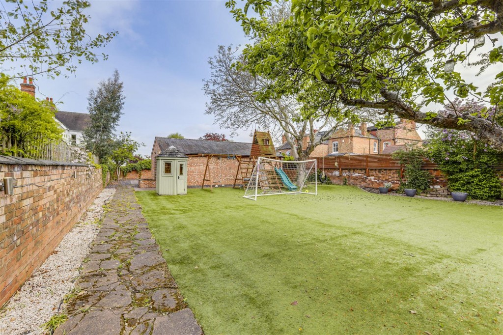 Derby Road, Long Eaton, Nottinghamshire, NG10 4AX