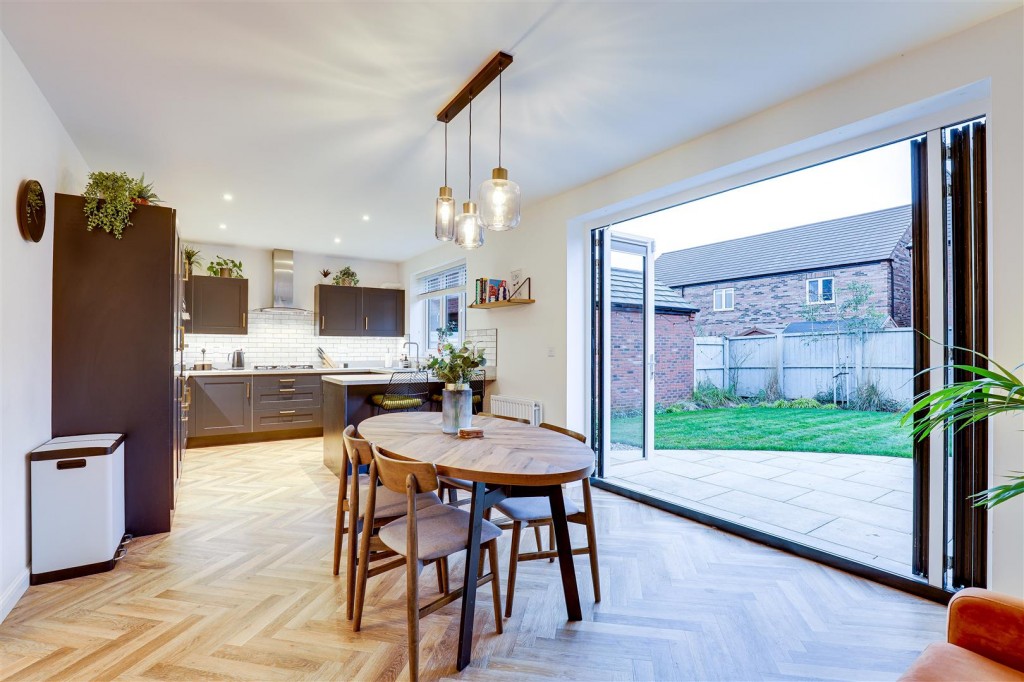 Rose Way, Edwalton, Nottinghamshire, NG12 4JE