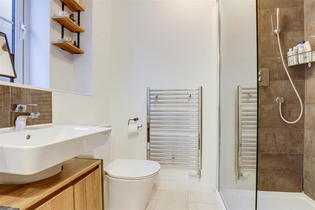 Rose Way, Edwalton, Nottinghamshire, NG12 4JE