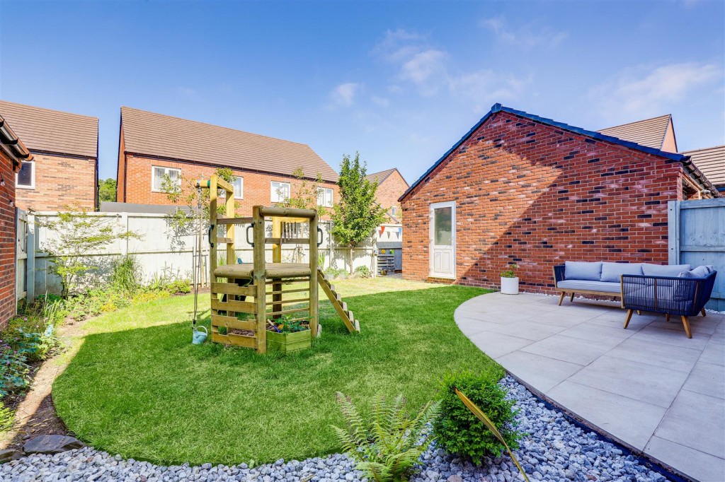 Rose Way, Edwalton, Nottinghamshire, NG12 4JE