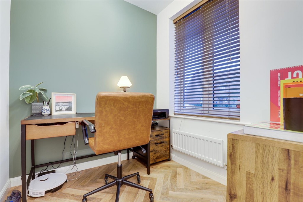 Rose Way, Edwalton, Nottinghamshire, NG12 4JE