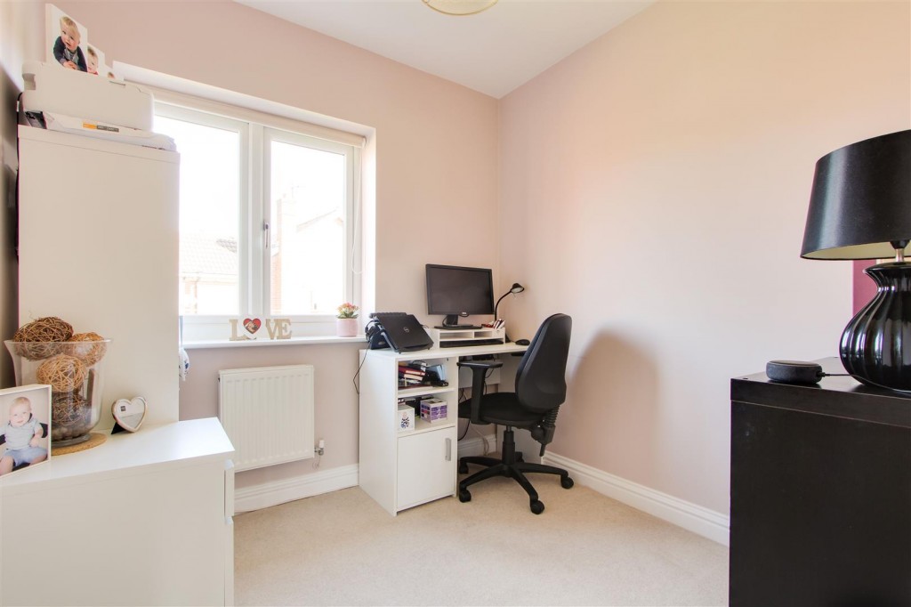 Waterside Close, Gamston, Nottinghamshire, NG2 6QA