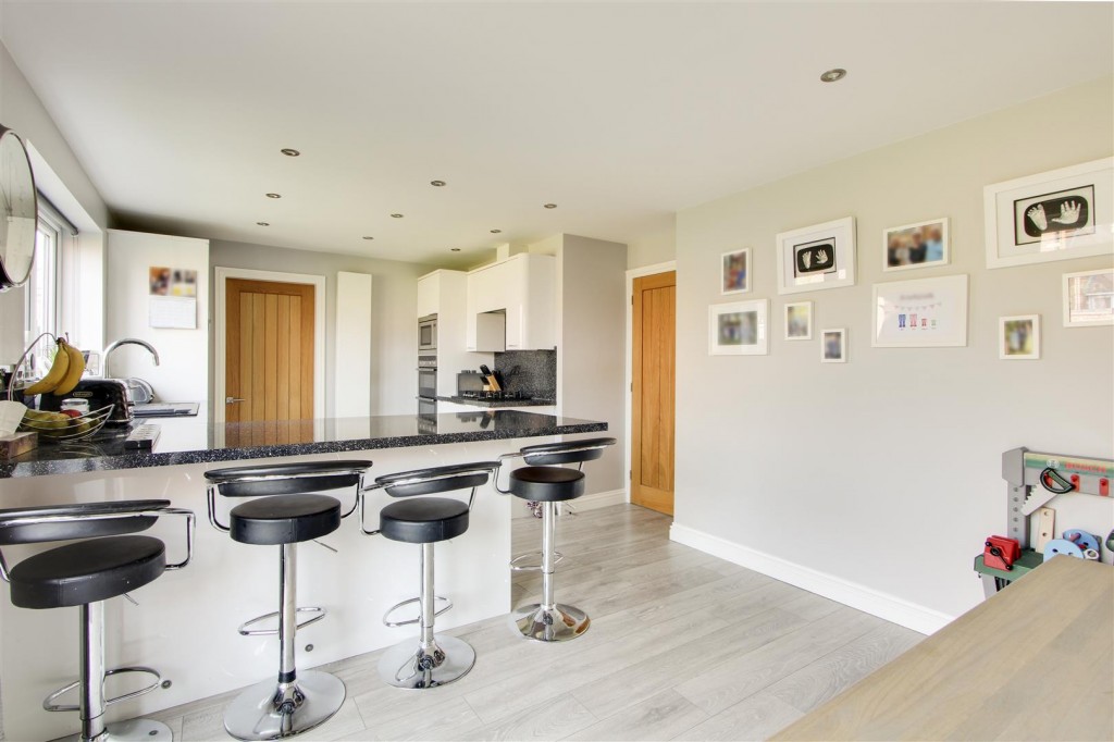 Waterside Close, Gamston, Nottinghamshire, NG2 6QA