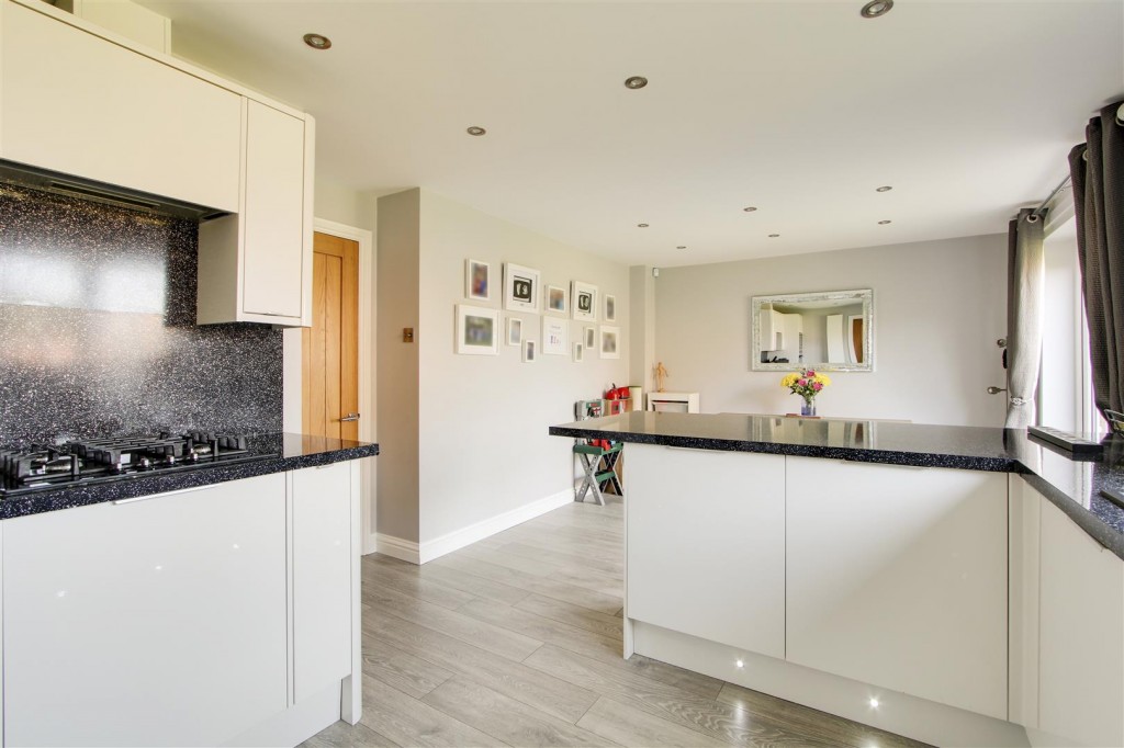 Waterside Close, Gamston, Nottinghamshire, NG2 6QA