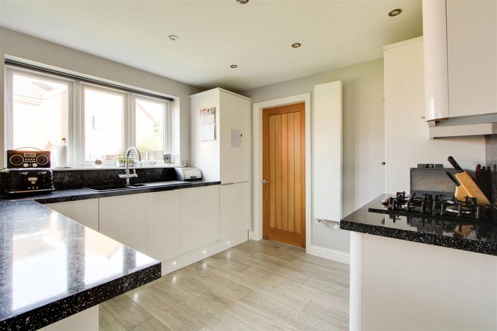 Waterside Close, Gamston, Nottinghamshire, NG2 6QA