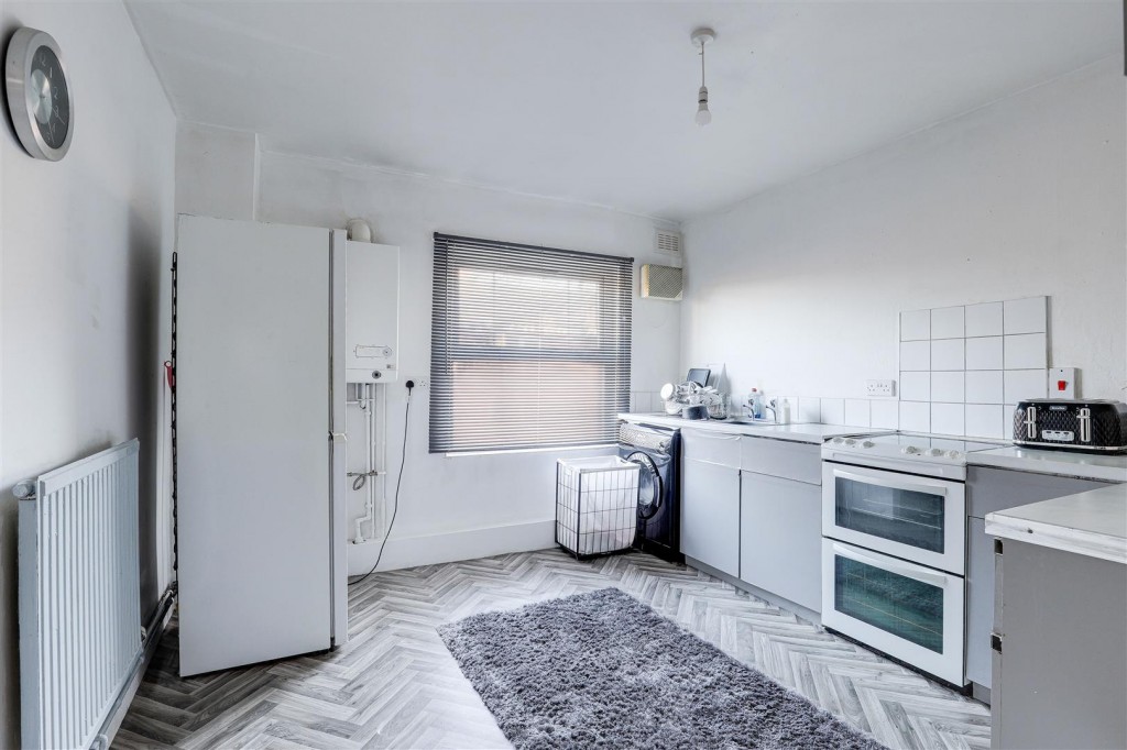 Peveril Street, Radford, Nottingham, NG7 4AL