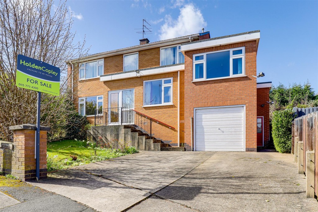 Lowcroft, Woodthorpe, Nottinghamshire, NG5 4JR