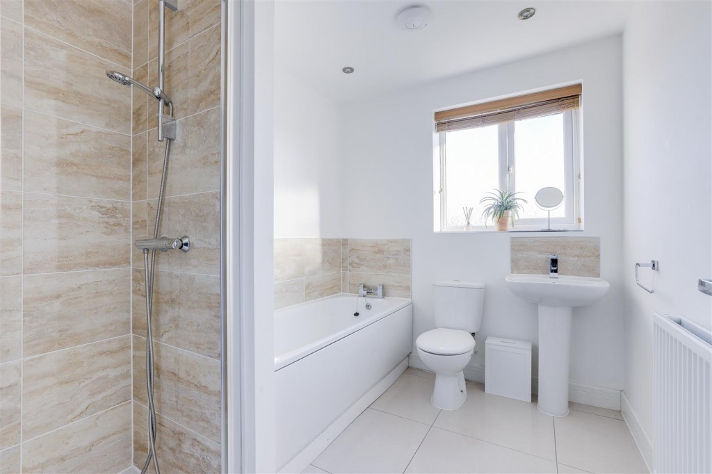 Morello Drive, Beechdale, Nottinghamshire, NG8 3QF