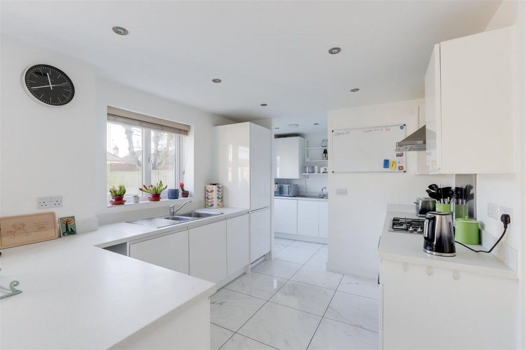 Morello Drive, Beechdale, Nottinghamshire, NG8 3QF