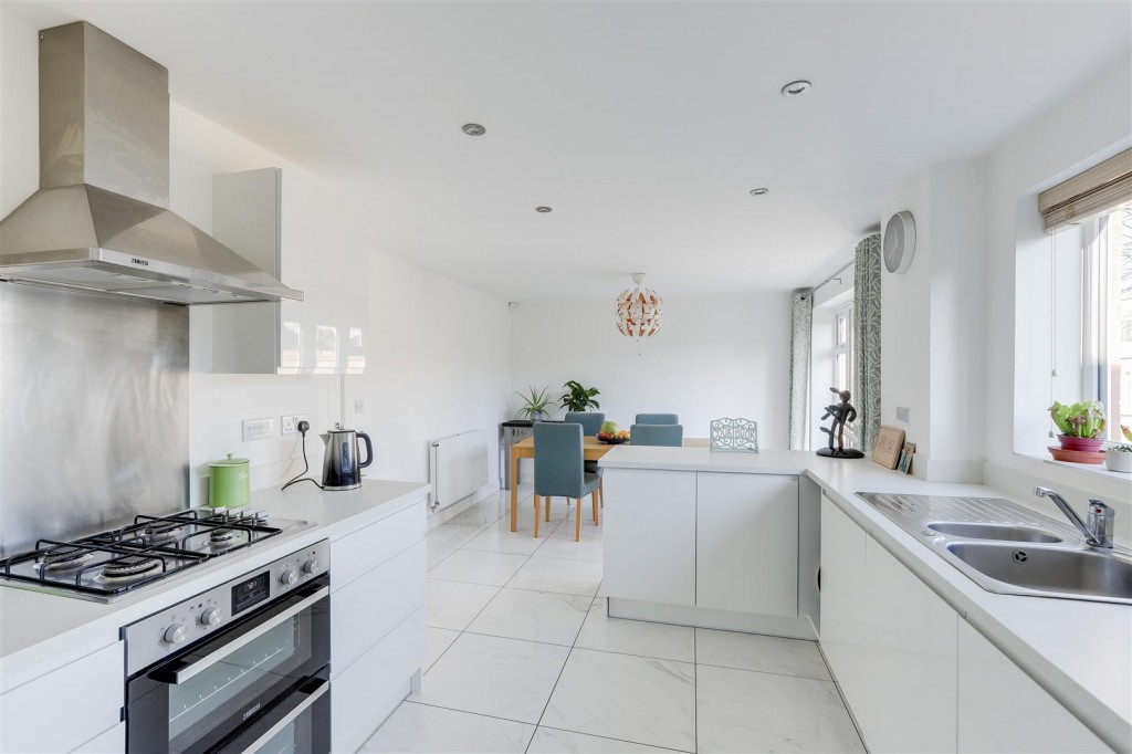 Morello Drive, Beechdale, Nottinghamshire, NG8 3QF