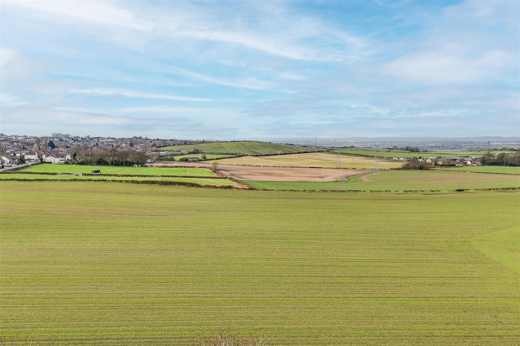Nottingham Road, Kirkby-In-Ashfield, Nottinghamshire, NG17 9AA