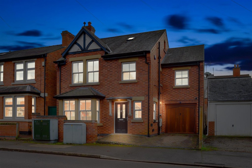 Carnarvon Road, West Bridgford, Nottinghamshire, NG2 6DE