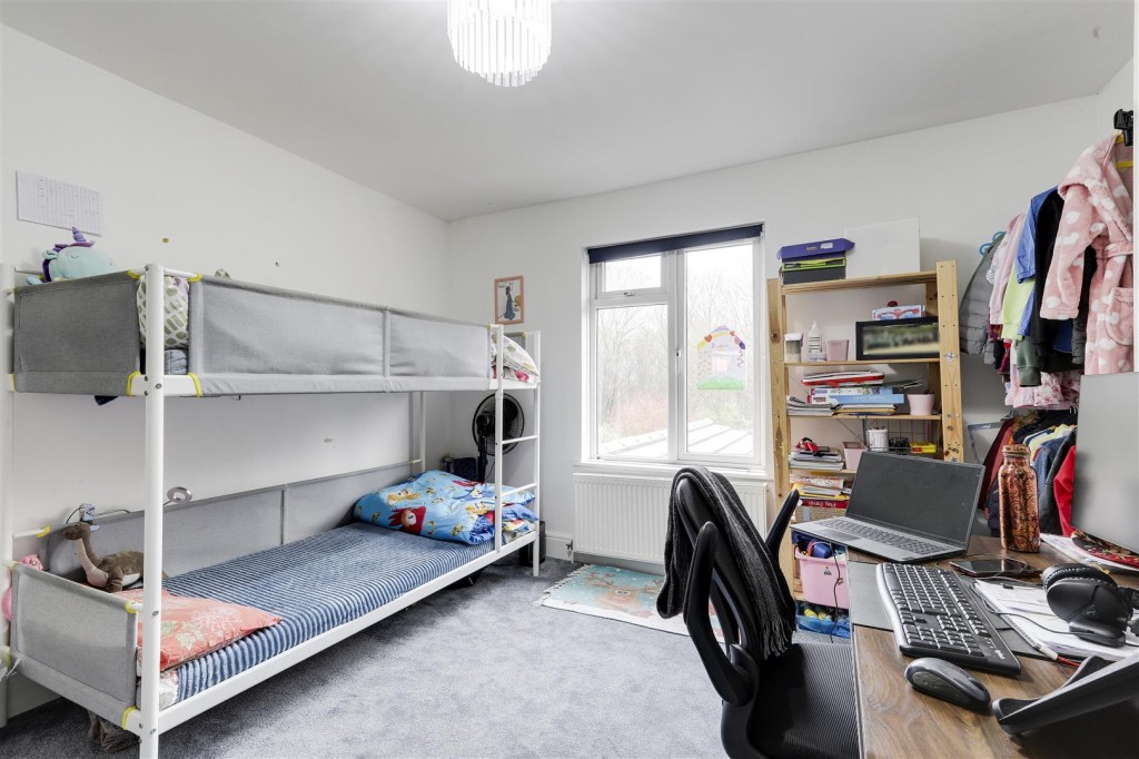 Nottingham Road, Nuthall, Nottinghamshire, NG16 1AE