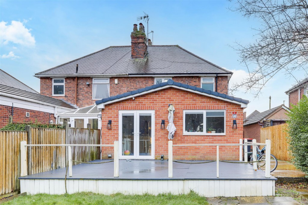 Nottingham Road, Nuthall, Nottinghamshire, NG16 1AE