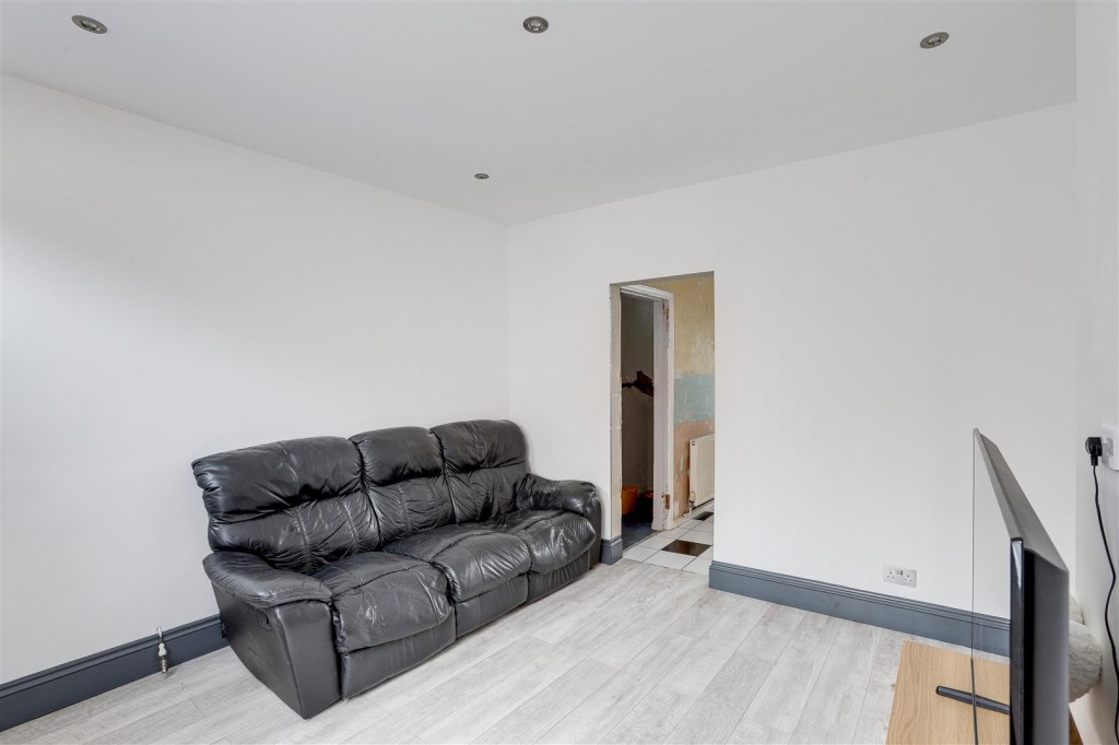 Farley Street, Bulwell, Nottinghamshire, NG6 8FT