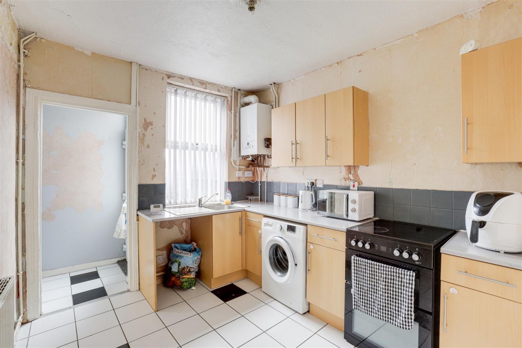 Farley Street, Bulwell, Nottinghamshire, NG6 8FT