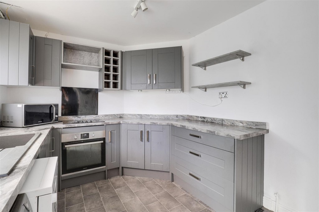 Cantrell Road, Bulwell, Nottinghamshire, NG6 9AG