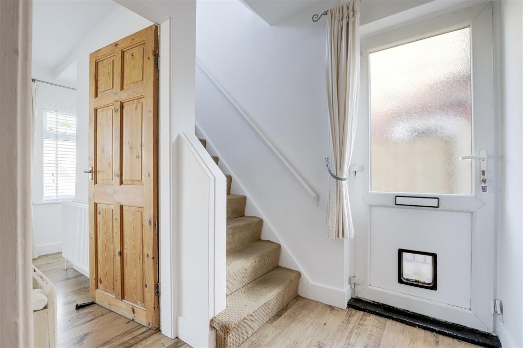 Cantrell Road, Bulwell, Nottinghamshire, NG6 9AG