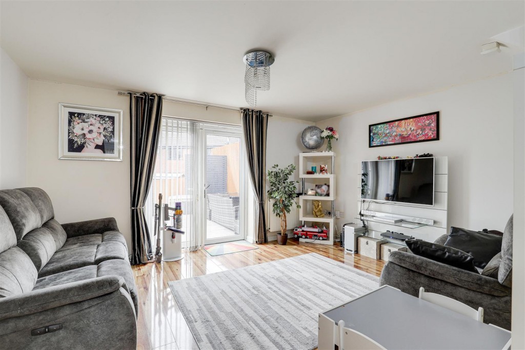 Selborne Gardens, St Ann's Nottinghamshire, NG3 2GR