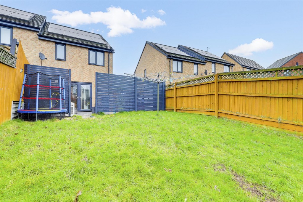 Selborne Gardens, St Ann's Nottinghamshire, NG3 2GR