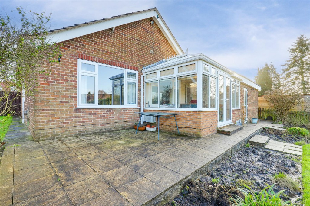 Skegby Road, Kirkby-In-Ashfield, Nottinghamshire, NG17 9JE