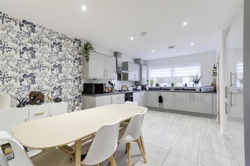 Bramble Grove, Hucknall, Nottinghamshire, NG15 7FA