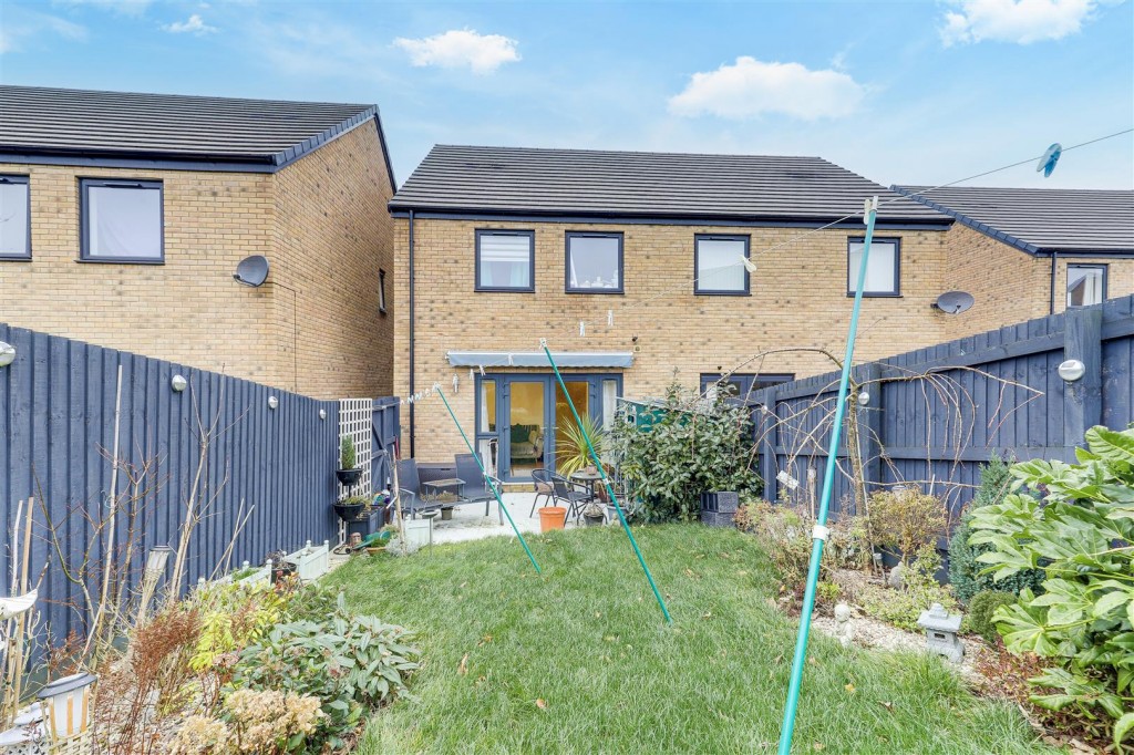 Bramble Grove, Hucknall, Nottinghamshire, NG15 7FA