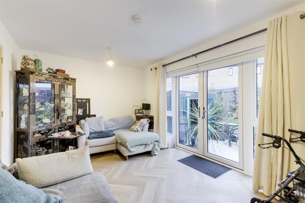 Bramble Grove, Hucknall, Nottinghamshire, NG15 7FA