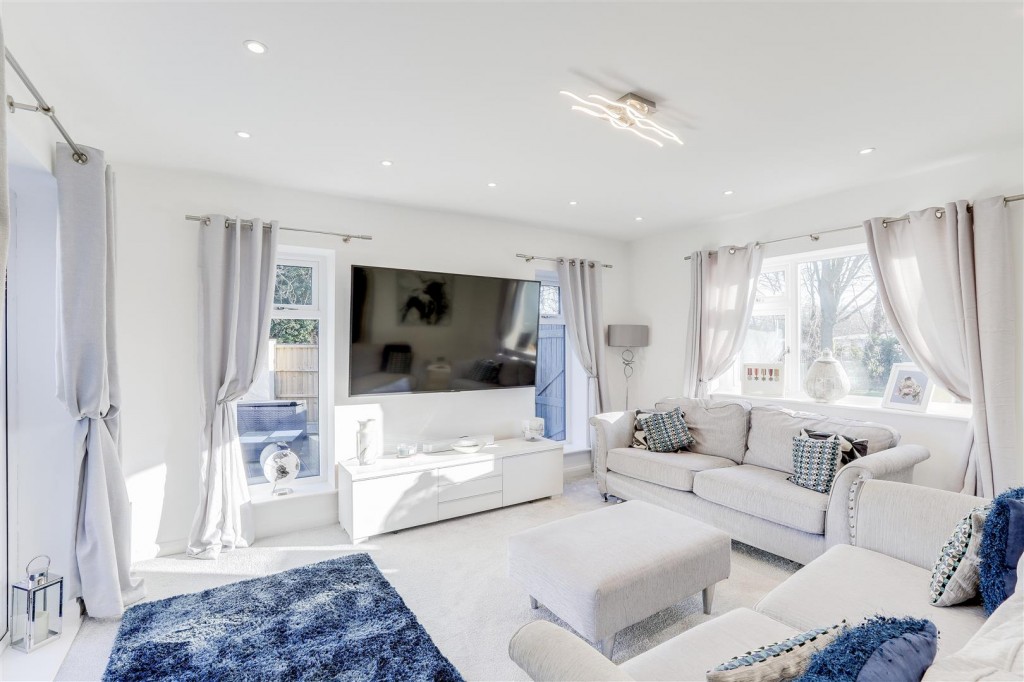 Clarkes Lane, Beeston, Nottinghamshire, NG9 5BL
