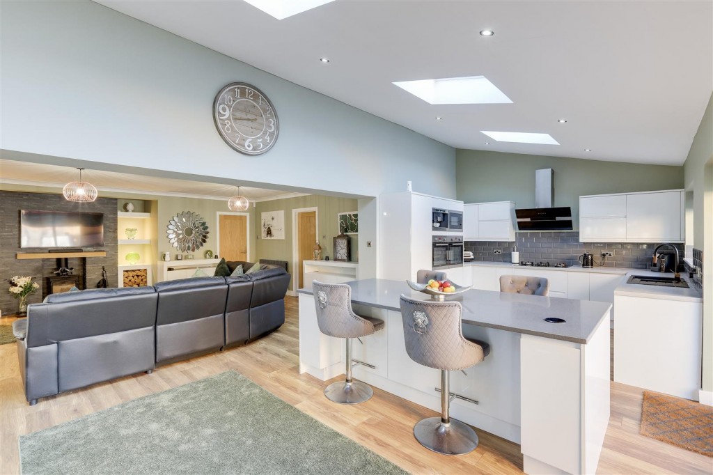 Clarkes Lane, Beeston, Nottinghamshire, NG9 5BL