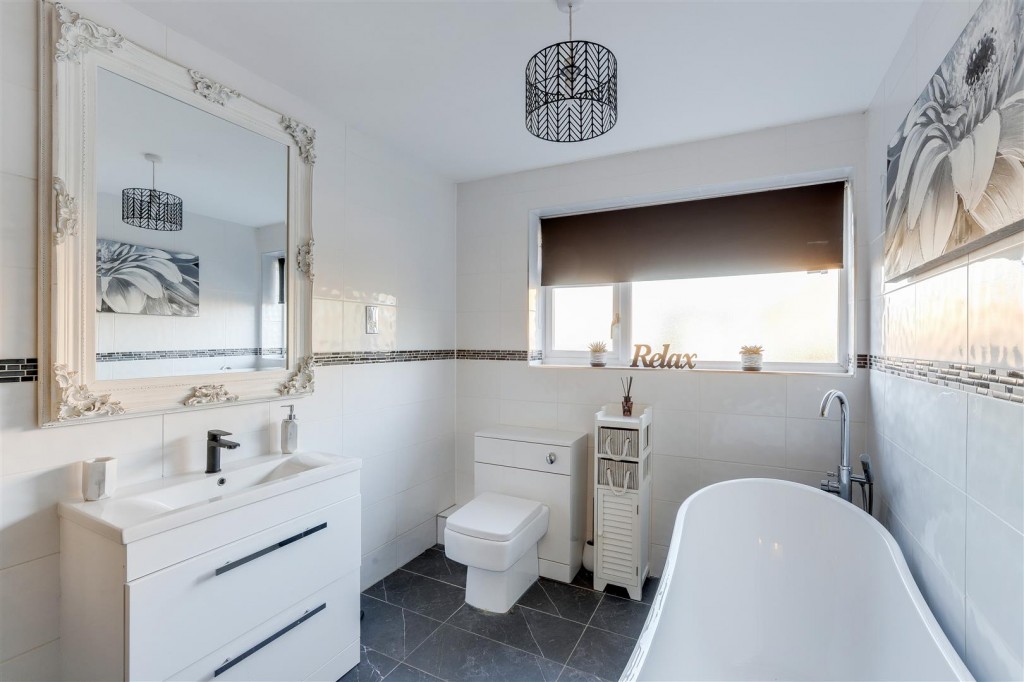 Clarkes Lane, Beeston, Nottinghamshire, NG9 5BL