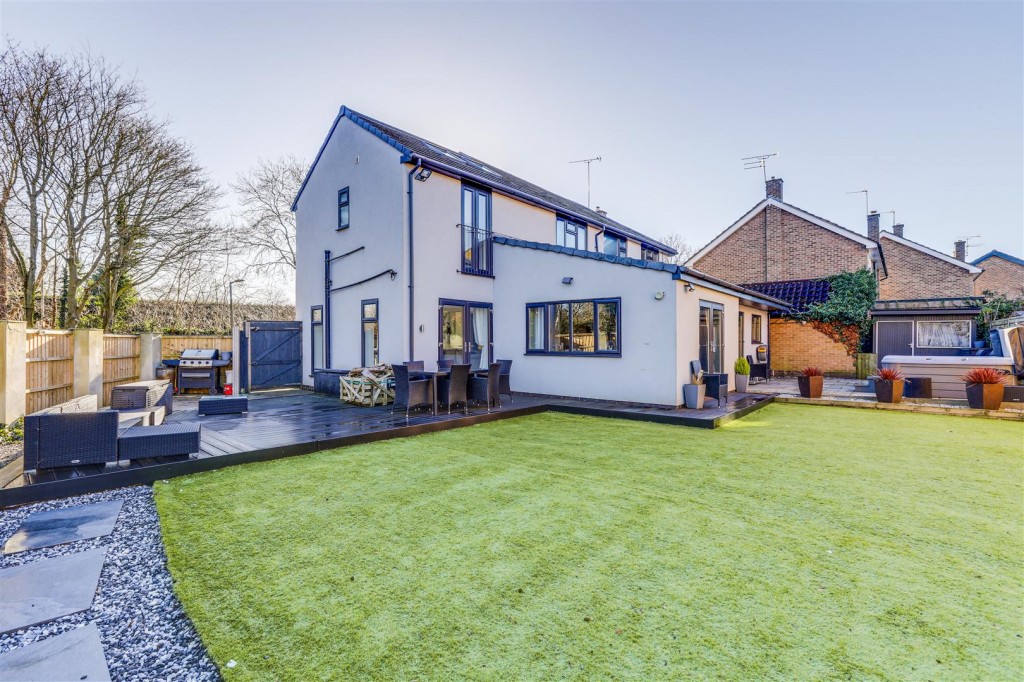 Clarkes Lane, Beeston, Nottinghamshire, NG9 5BL