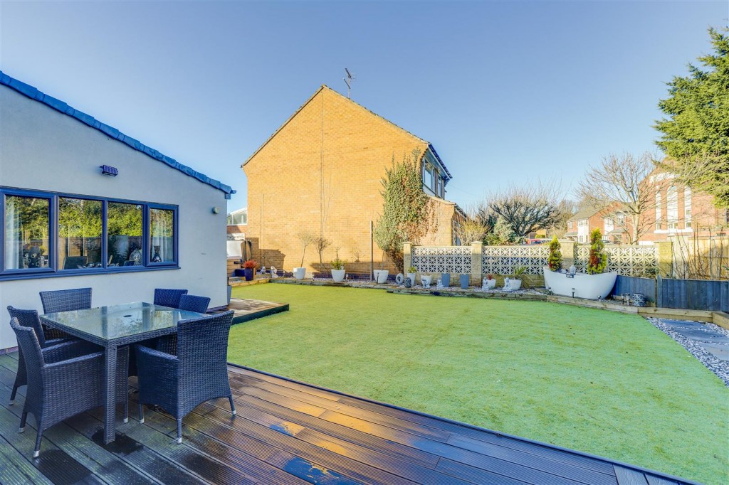 Clarkes Lane, Beeston, Nottinghamshire, NG9 5BL